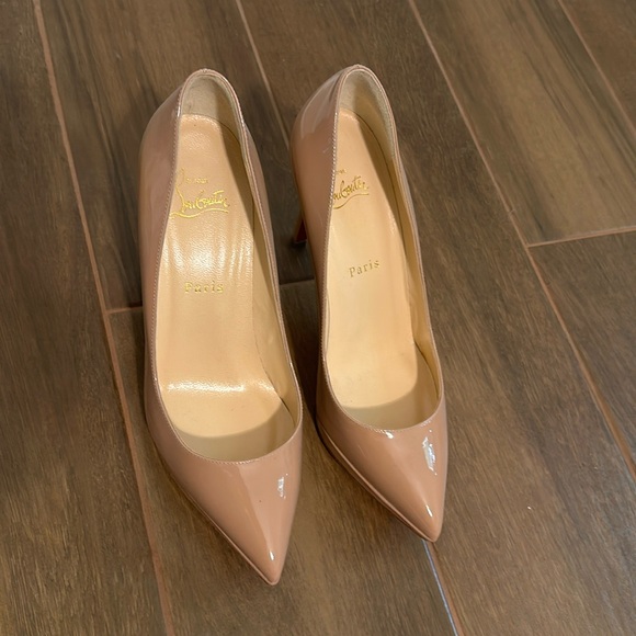 Never worn. Never got a chance too! - Picture 1 of 6